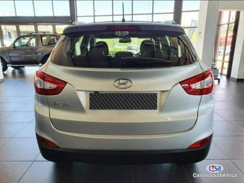 Hyundai ix35 2.0 Automatic 2015 - image 2
