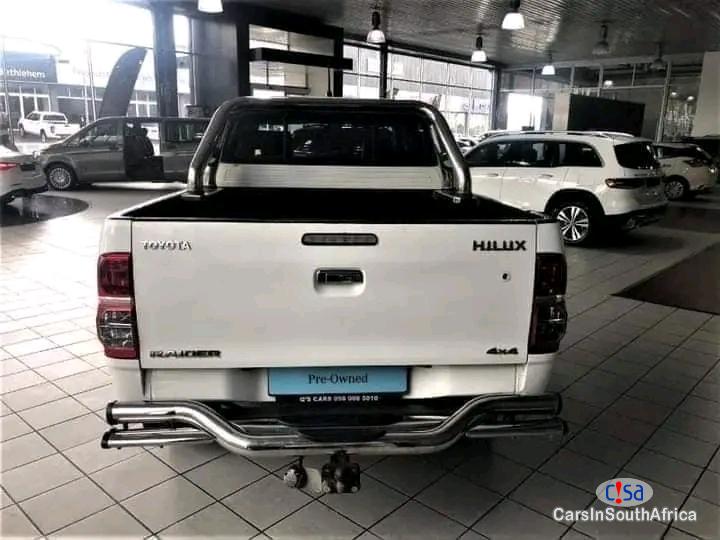 Toyota Hilux 2012 Toyota Hilux 3.0D-4D Double Cab 4x4 Raider Manual 2014 - image 2