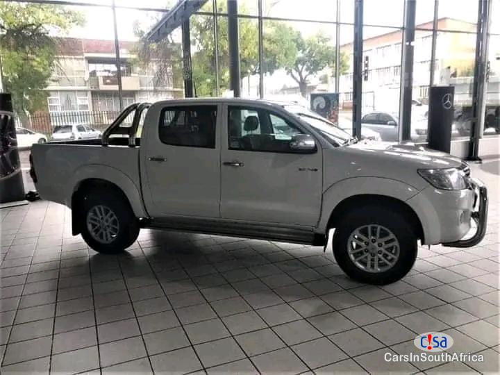 Toyota Hilux 2012 Toyota Hilux 3.0D-4D Double Cab 4x4 Raider Manual 2014 - image 5