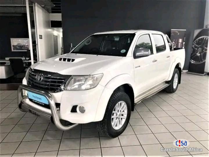 Toyota Hilux 2012 Toyota Hilux 3.0D-4D Double Cab 4x4 Raider Manual 2014 - image 6