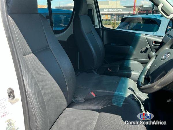 Toyota Quantum 2.5 D-4D Sesfikile 16-seat Manual 2022 in South Africa