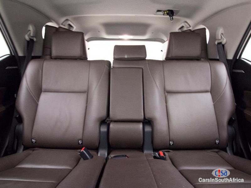 Toyota Fortuner 2.8 Automatic 2018 - image 9