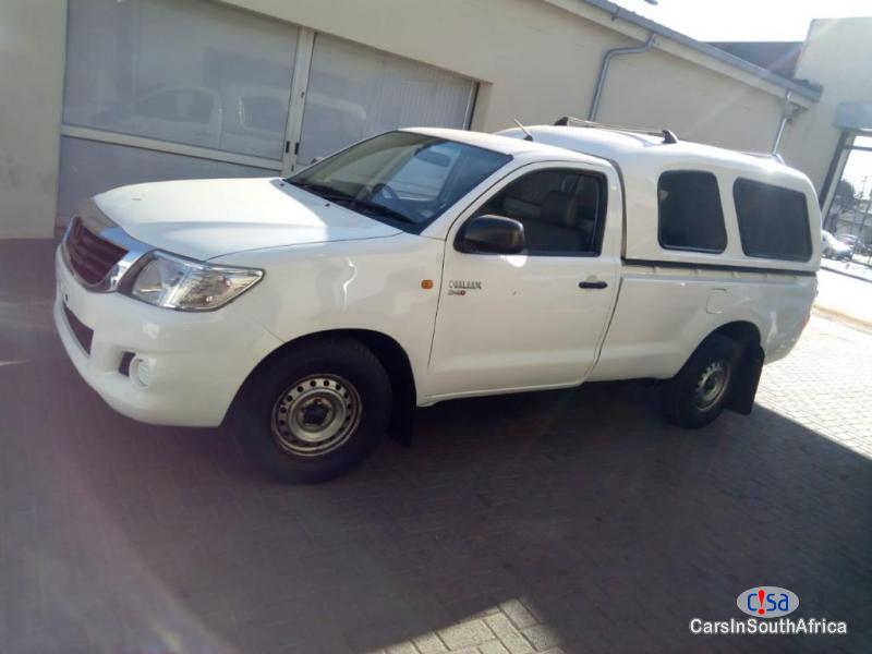 Pictures of Toyota Hilux Manual 2010