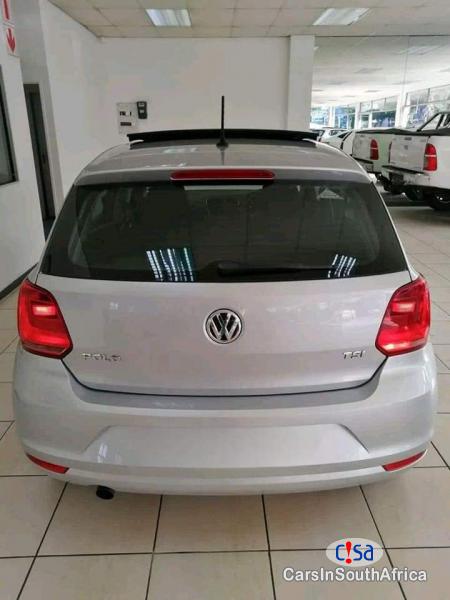 Volkswagen Polo 1.2 Manual 2016 - image 4
