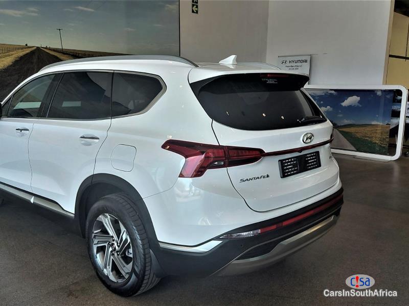 Hyundai Santa Fe 2.2 Automatic 2021 - image 4
