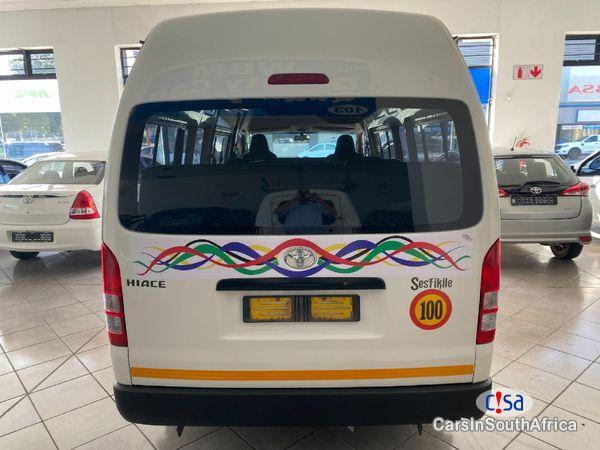 Toyota Quantum 2.5D-4D Sesfikile 16 Seats Bank Repossessed Manual 2019 - image 2