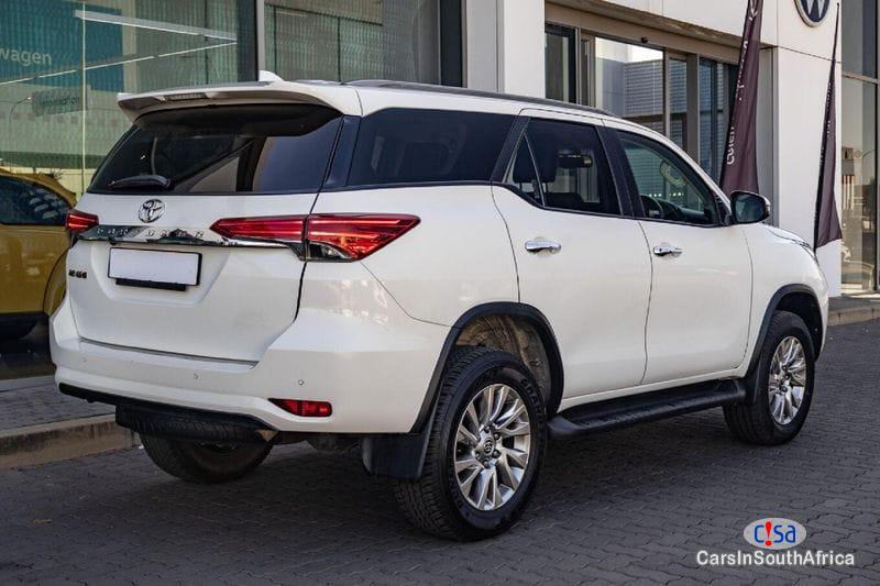 Toyota Fortuner 2.8 Automatic 2022 - image 3