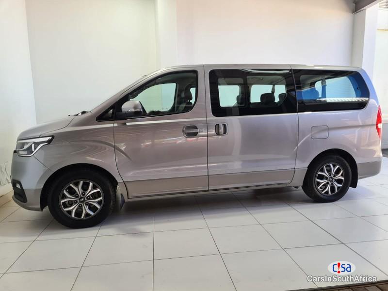 Hyundai H-1 BANK REPO 2.5 CRDi AUTO 0634393833 Automatic 2021 in South Africa