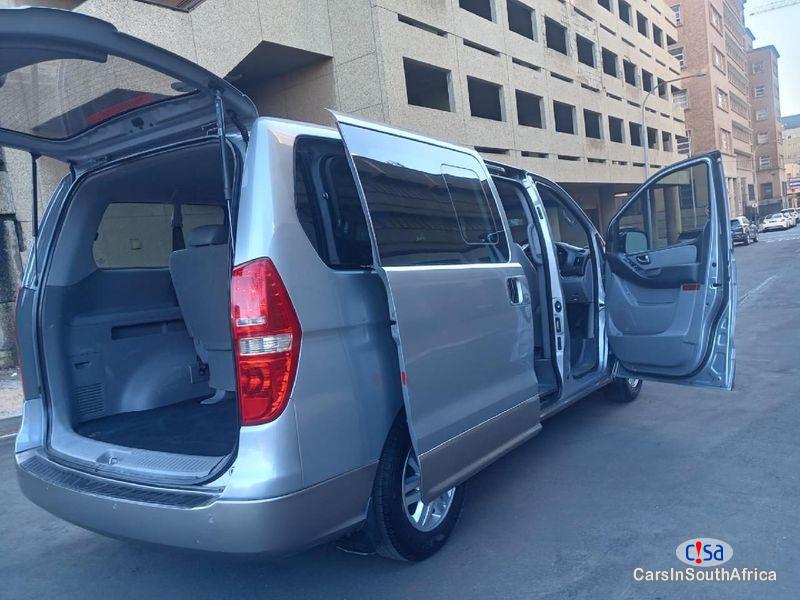 Picture of Hyundai H-1 2.5 Automatic 2016