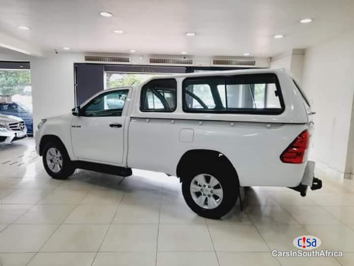 Toyota Hilux 2.4GD Manual 2020