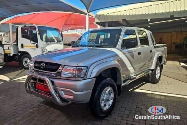 Toyota Hilux 2700i Manual 2005 - image 2