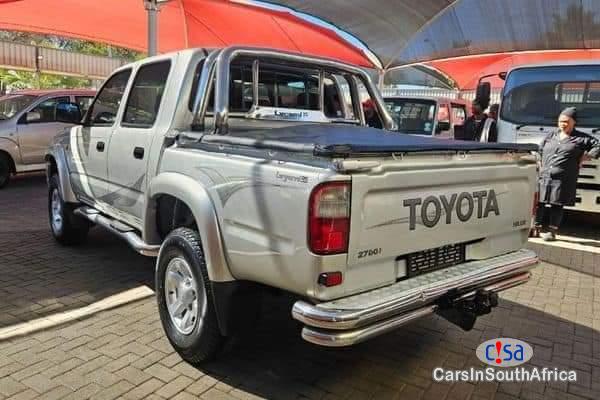 Toyota Hilux 2700i Manual 2005 - image 4