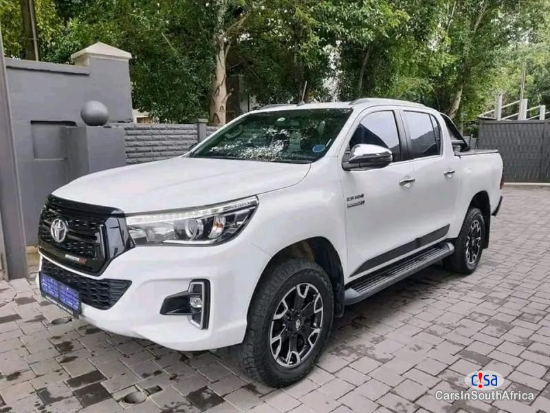 Toyota Hilux 2.4 GD-6 SRX 4×4 Double-Cab ( +27 685845776 Automatic 2020 - image 2