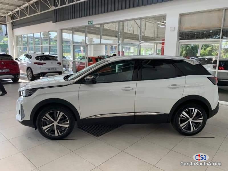 Peugeot 3008 Automatic 2023 - image 3