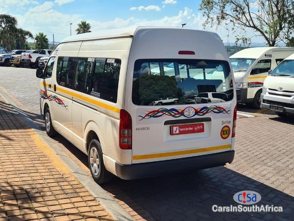 Toyota Quantum Sesfikile 2.5 D4-D 16 Seat Manual 2020 - image 2