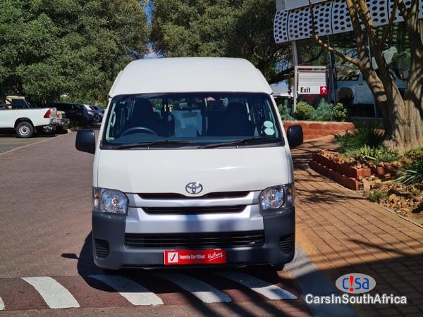 Toyota Quantum Sesfikile 2.5 D4-D 16 Seat Manual 2020 - image 3