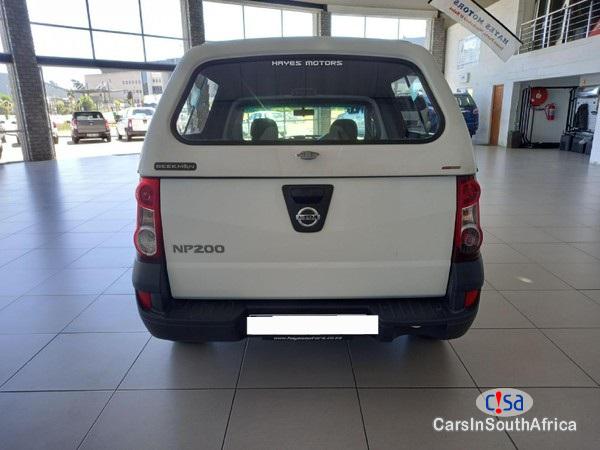 Nissan NP200 1.6 A/C Safety Pack Manual 2018 - image 3