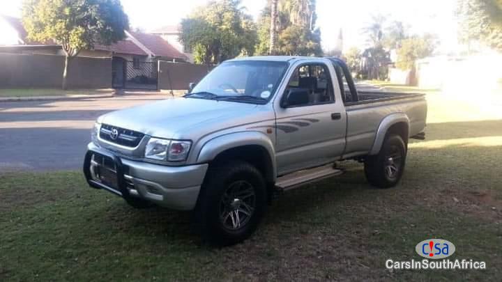 Toyota Hilux 0730950767 Manual 2009 - image 2