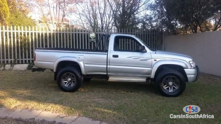 Toyota Hilux 0730950767 Manual 2009 - image 3