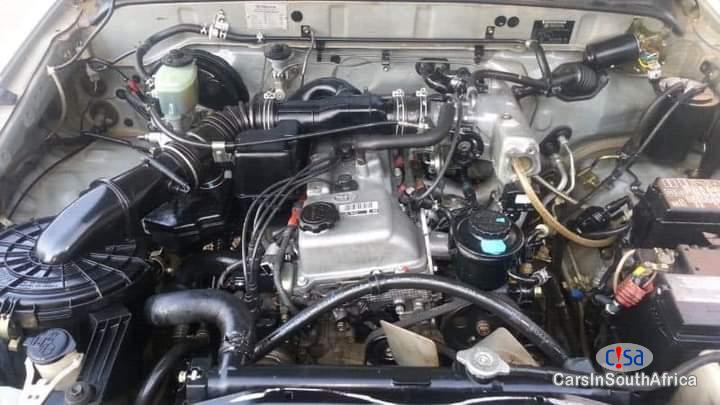 Toyota Hilux 0730950767 Manual 2009 - image 5