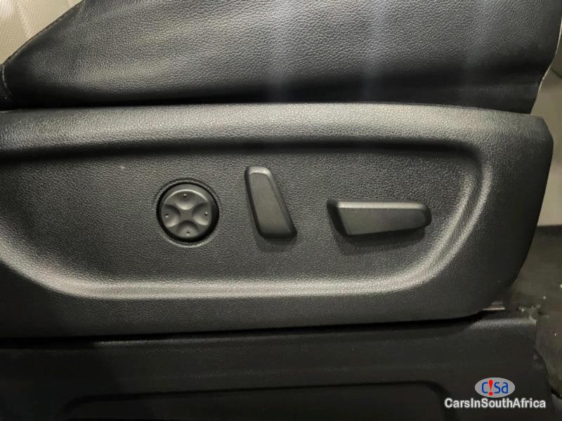 Kia Sedona Automatic 2019 - image 14