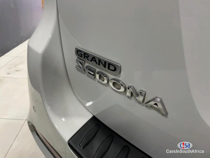 Kia Sedona Automatic 2019 - image 18