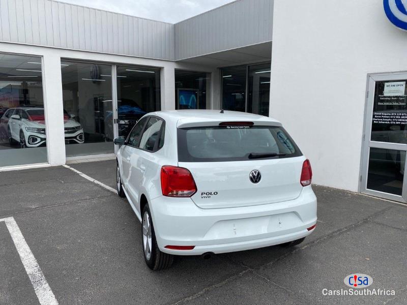 Volkswagen Polo 1.2 Manual 2019 - image 2