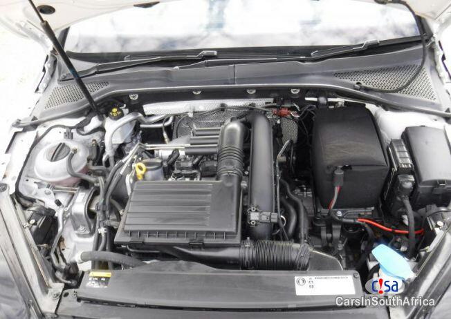 Volkswagen Golf Automatic 2015 in Gauteng - image