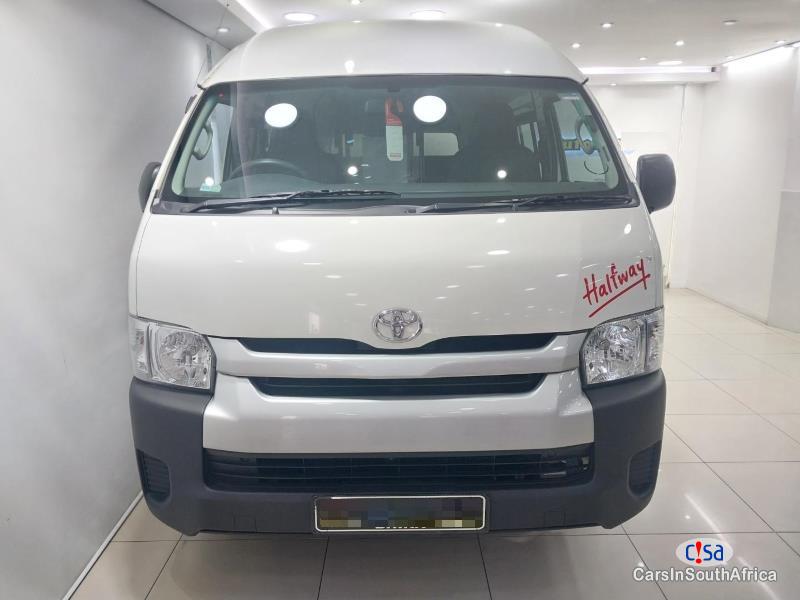 Toyota HiAce 2.5 Manual 2022 - image 3