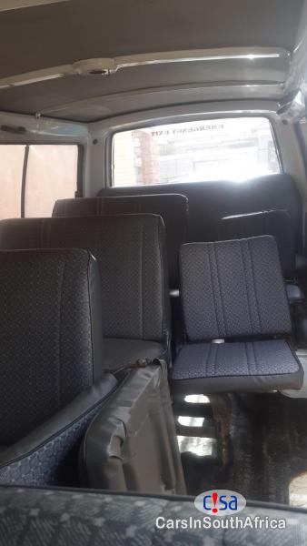 Toyota HiAce 2.2 Manual 2007 - image 9