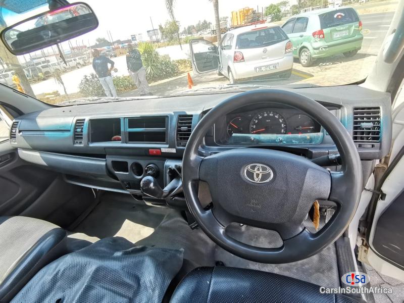 Toyota Quantum 2.5 Manual 2020 - image 7