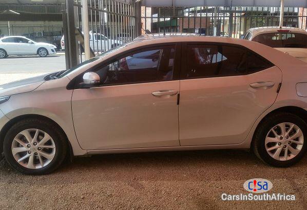 Toyota Corolla Manual 2016 - image 3