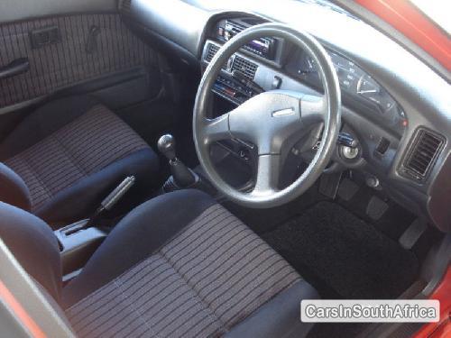 Pictures of Toyota Corolla 2000