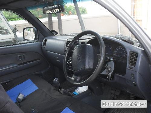Pictures of Toyota Hilux 2001
