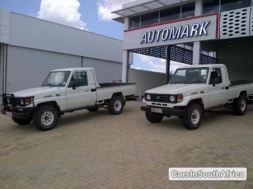 Pictures of Toyota Land Cruiser Manual 2005