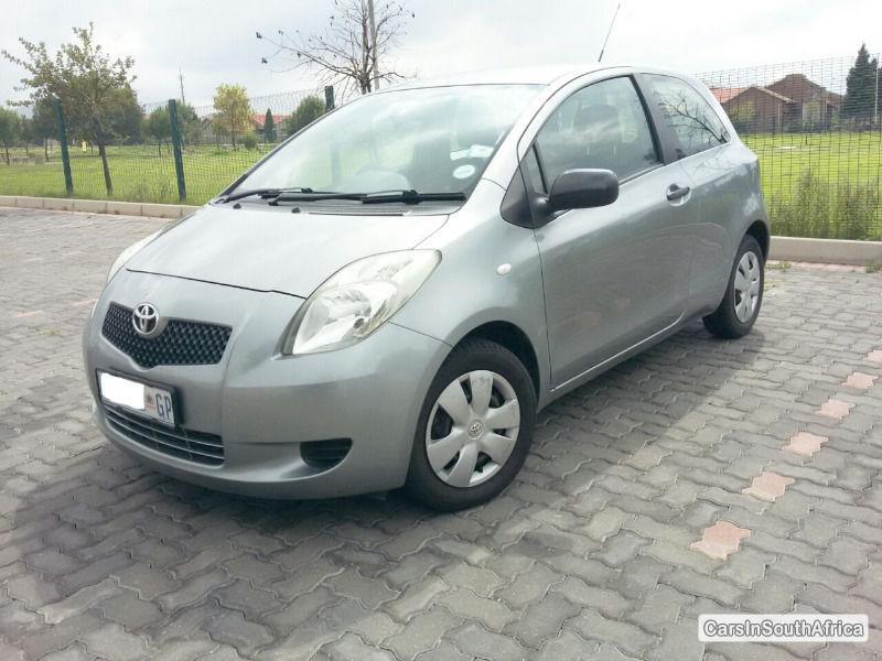 Pictures of Toyota Yaris Manual 2006