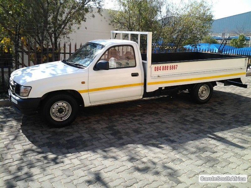 Pictures of Toyota Hilux Manual 2003