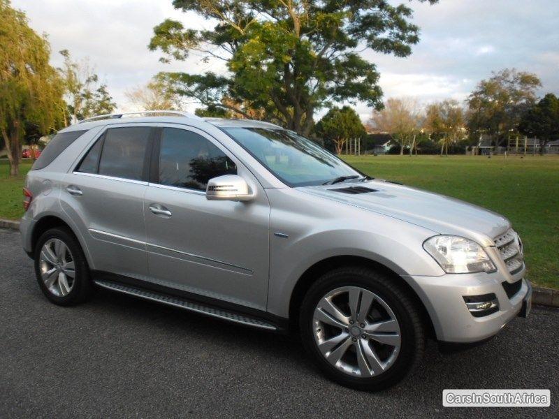 Pictures of Mercedes Benz M-Class Automatic 2010