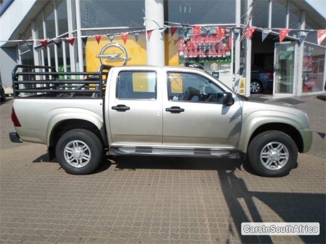 Picture of Isuzu KB Series Manual 2011