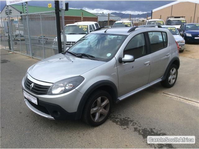 Pictures of Renault Sandero Manual 2011