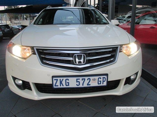 Pictures of Honda Accord Automatic 2009