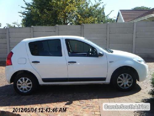 Renault 2011 - image 2