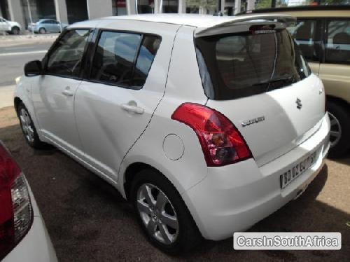 Suzuki Swift Manual 2011 - image 2
