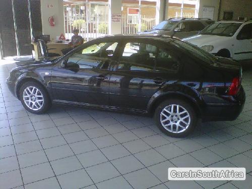 Volkswagen Jetta 2004 - image 2