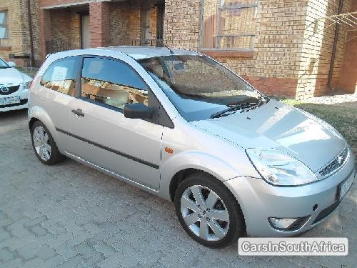 Ford Fiesta 2005 - image 2