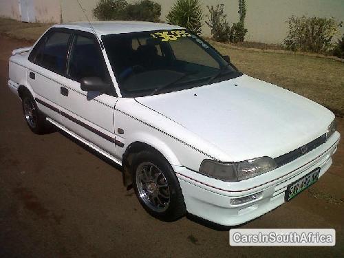 Toyota Corolla 1995 - image 2