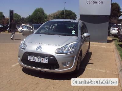 Citroen C3 Manual 2012 - image 2