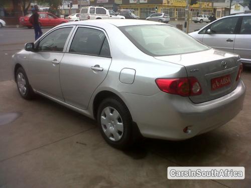 Toyota Corolla Manual 2010 - image 2