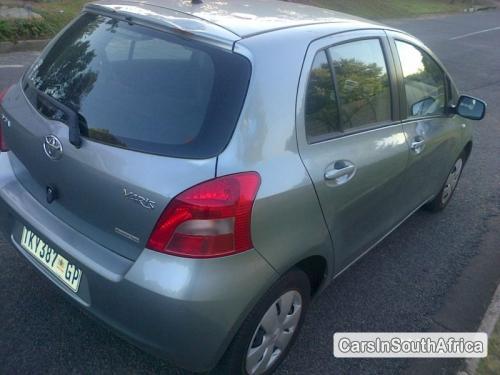 Toyota Yaris Manual 2007 - image 2