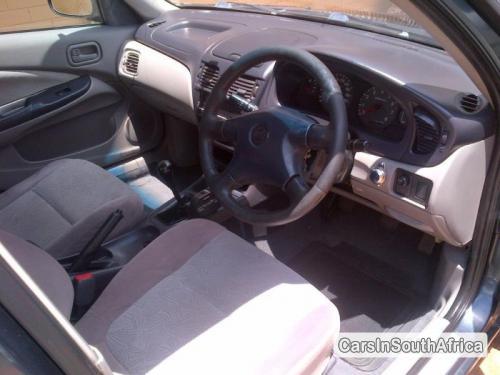 Nissan Almera Manual 2002 - image 2